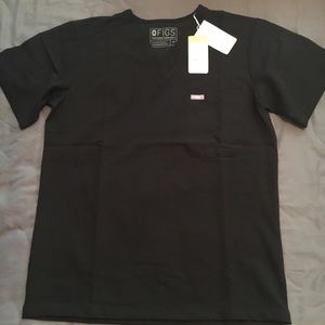 Men’s Figs Leon 2 pocket scrub top